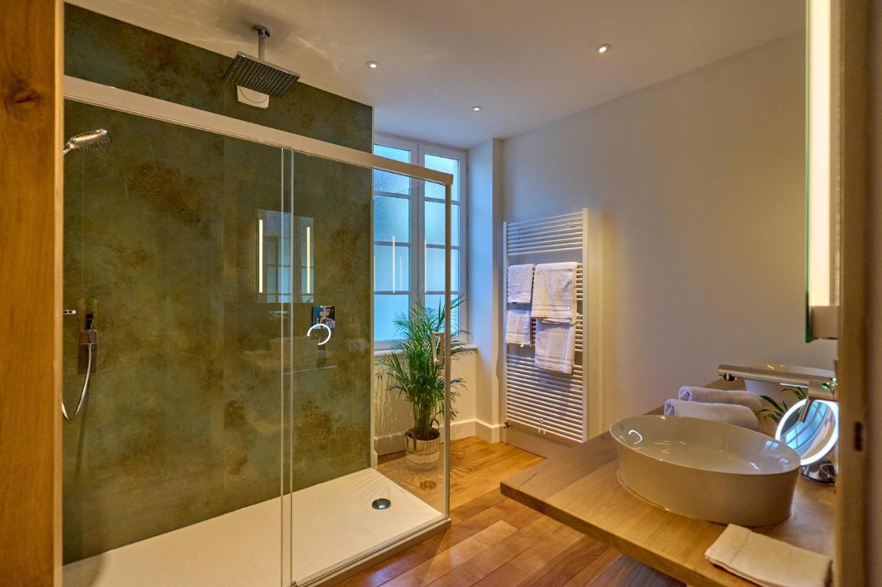 Appartement Montagnon - Les Suites Du Palais - Classe 4 Etoiles, Parking Prive, Vue Cathedrale, 3 Chambres, Primo C0Nciergerie เนอแวร์ ภายนอก รูปภาพ