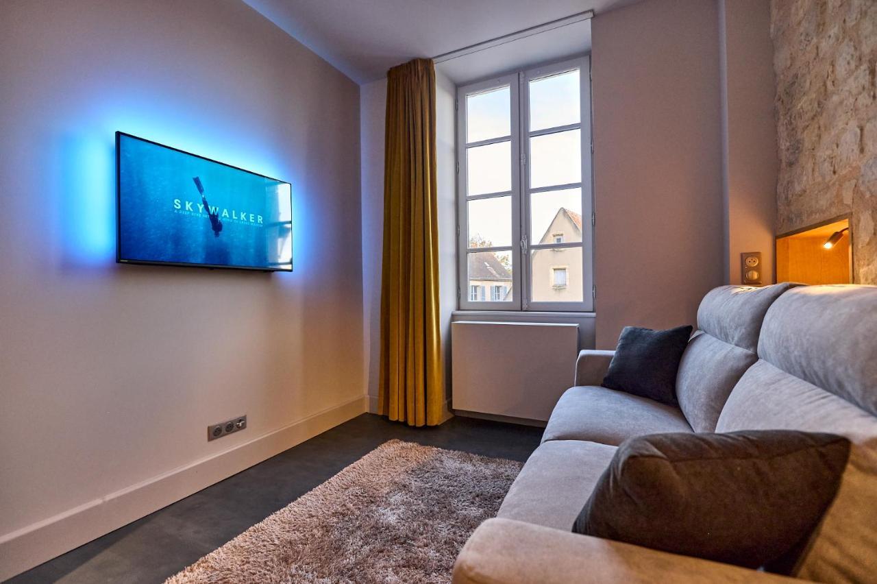Appartement Montagnon - Les Suites Du Palais - Classe 4 Etoiles, Parking Prive, Vue Cathedrale, 3 Chambres, Primo C0Nciergerie เนอแวร์ ภายนอก รูปภาพ