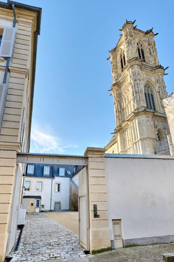 Appartement Montagnon - Les Suites Du Palais - Classe 4 Etoiles, Parking Prive, Vue Cathedrale, 3 Chambres, Primo C0Nciergerie เนอแวร์ ภายนอก รูปภาพ