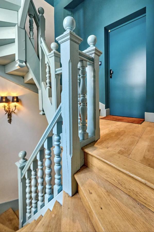 Appartement Montagnon - Les Suites Du Palais - Classe 4 Etoiles, Parking Prive, Vue Cathedrale, 3 Chambres, Primo C0Nciergerie เนอแวร์ ภายนอก รูปภาพ