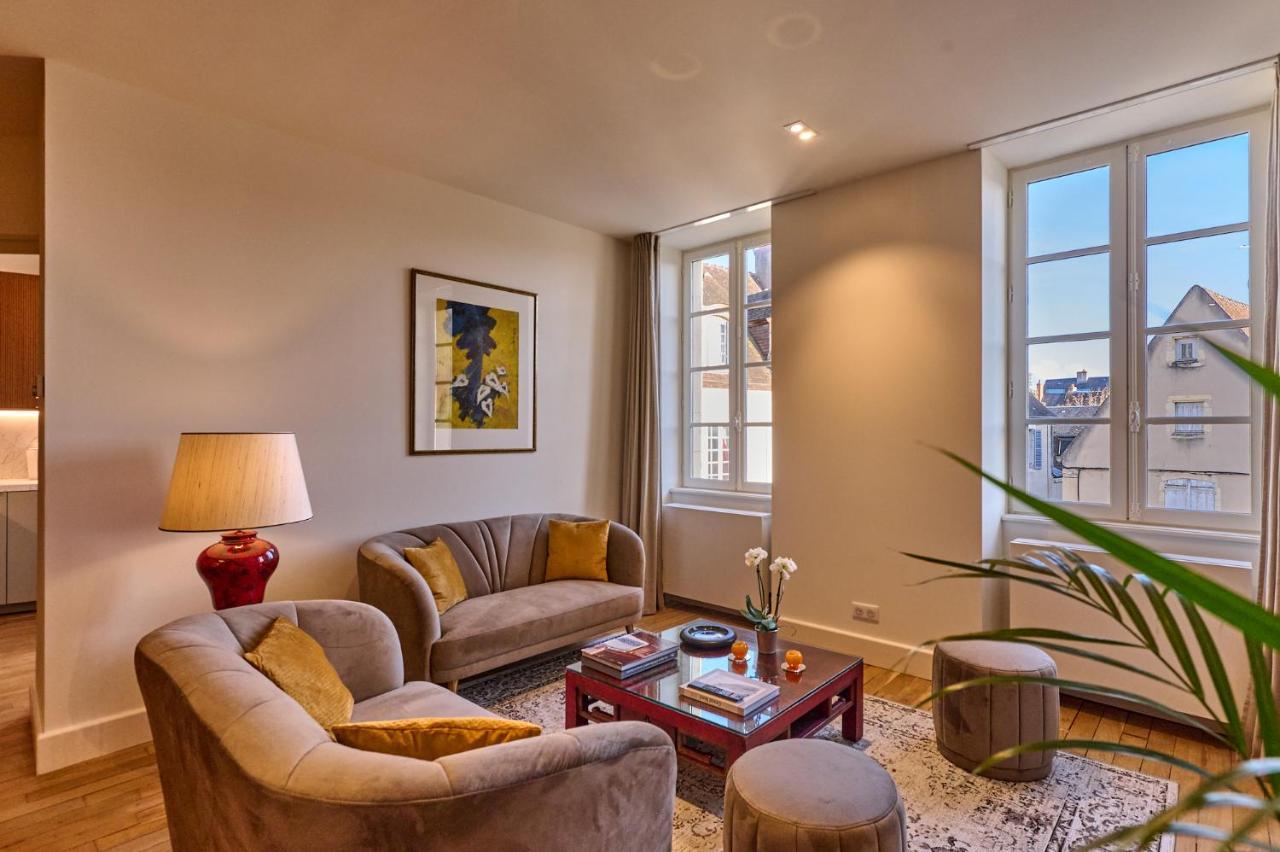Appartement Montagnon - Les Suites Du Palais - Classe 4 Etoiles, Parking Prive, Vue Cathedrale, 3 Chambres, Primo C0Nciergerie เนอแวร์ ภายนอก รูปภาพ