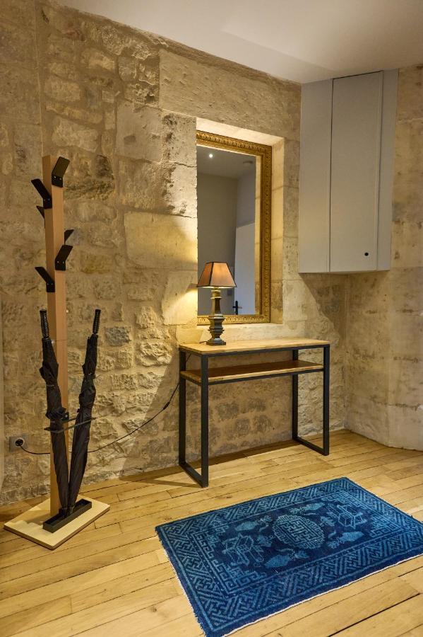 Appartement Montagnon - Les Suites Du Palais - Classe 4 Etoiles, Parking Prive, Vue Cathedrale, 3 Chambres, Primo C0Nciergerie เนอแวร์ ภายนอก รูปภาพ