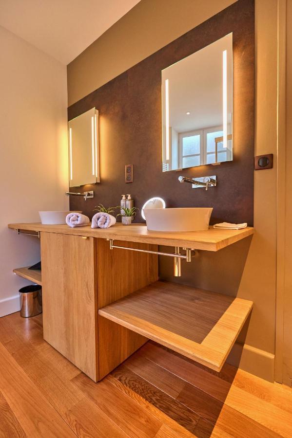 Appartement Montagnon - Les Suites Du Palais - Classe 4 Etoiles, Parking Prive, Vue Cathedrale, 3 Chambres, Primo C0Nciergerie เนอแวร์ ภายนอก รูปภาพ