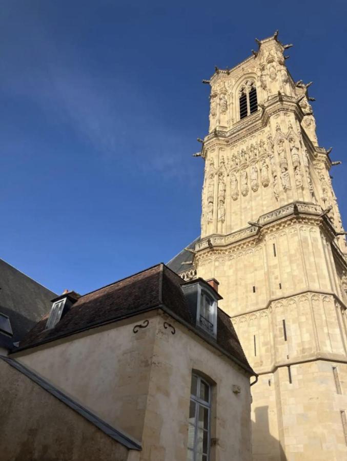 Appartement Montagnon - Les Suites Du Palais - Classe 4 Etoiles, Parking Prive, Vue Cathedrale, 3 Chambres, Primo C0Nciergerie เนอแวร์ ภายนอก รูปภาพ