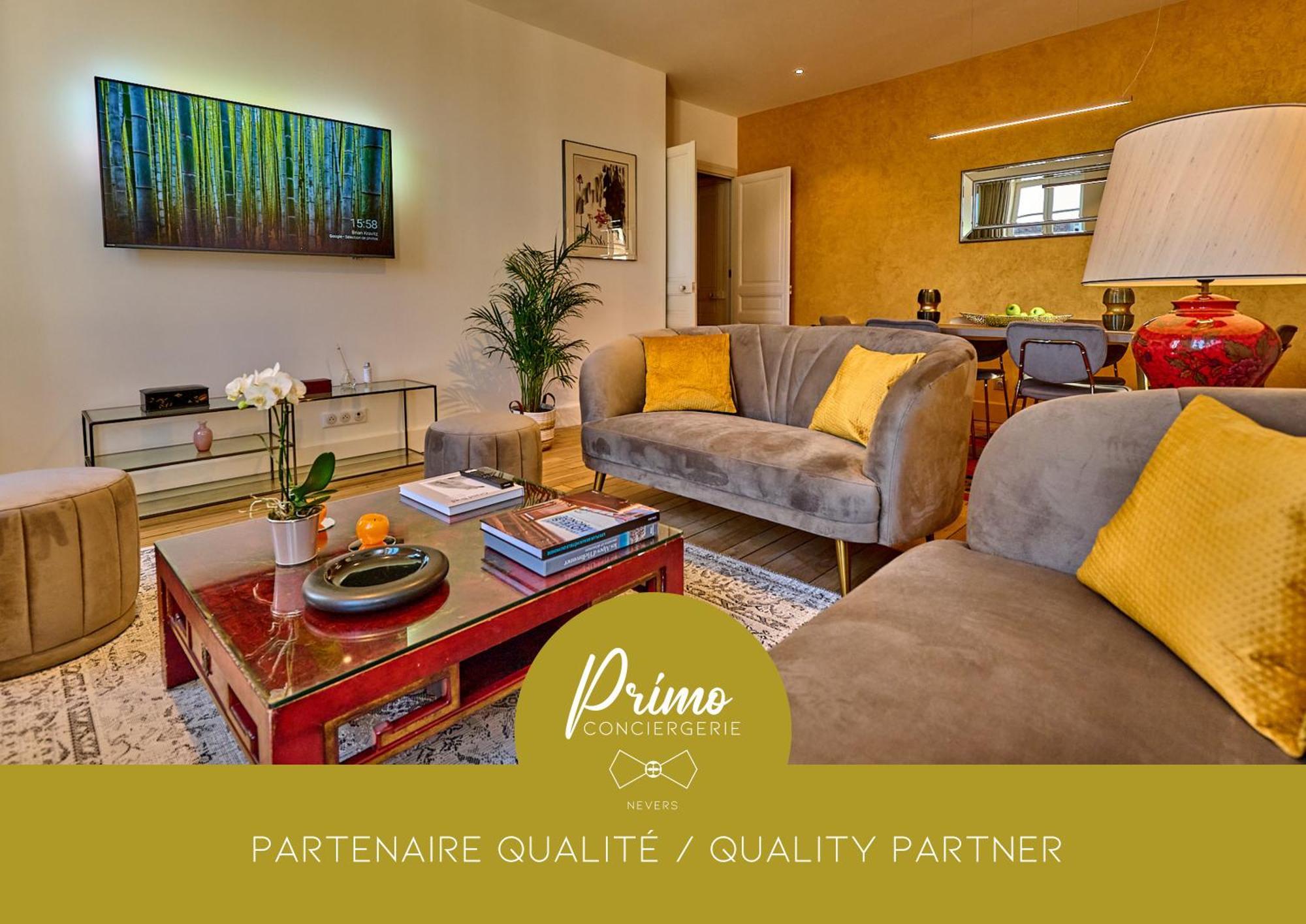 Appartement Montagnon - Les Suites Du Palais - Classe 4 Etoiles, Parking Prive, Vue Cathedrale, 3 Chambres, Primo C0Nciergerie เนอแวร์ ภายนอก รูปภาพ